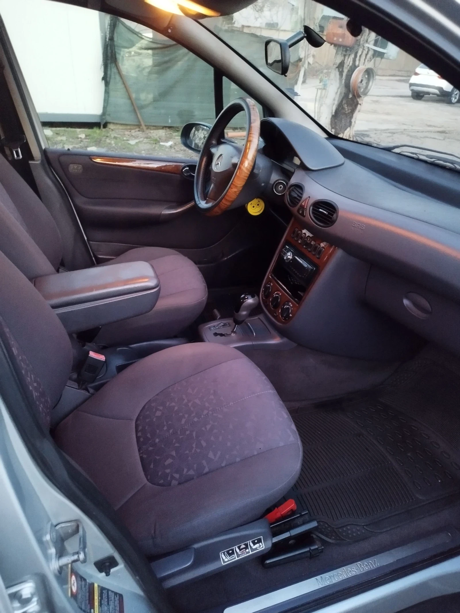 Mercedes-Benz A 170, снимка 9 - Автомобили и джипове - 53802584