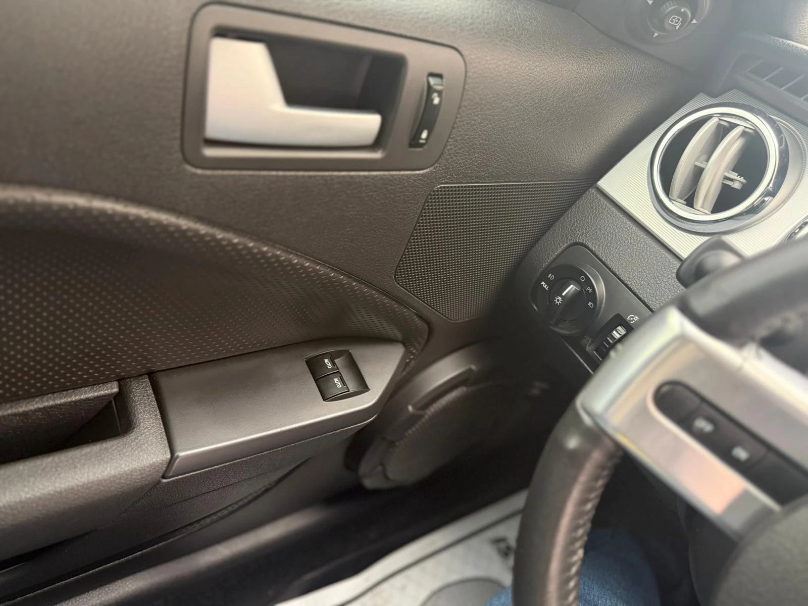 Ford Mustang GT * * РЪЧКА * * CARFAX * * АВТО КРЕДИТ * * , снимка 16 - Автомобили и джипове - 53923788