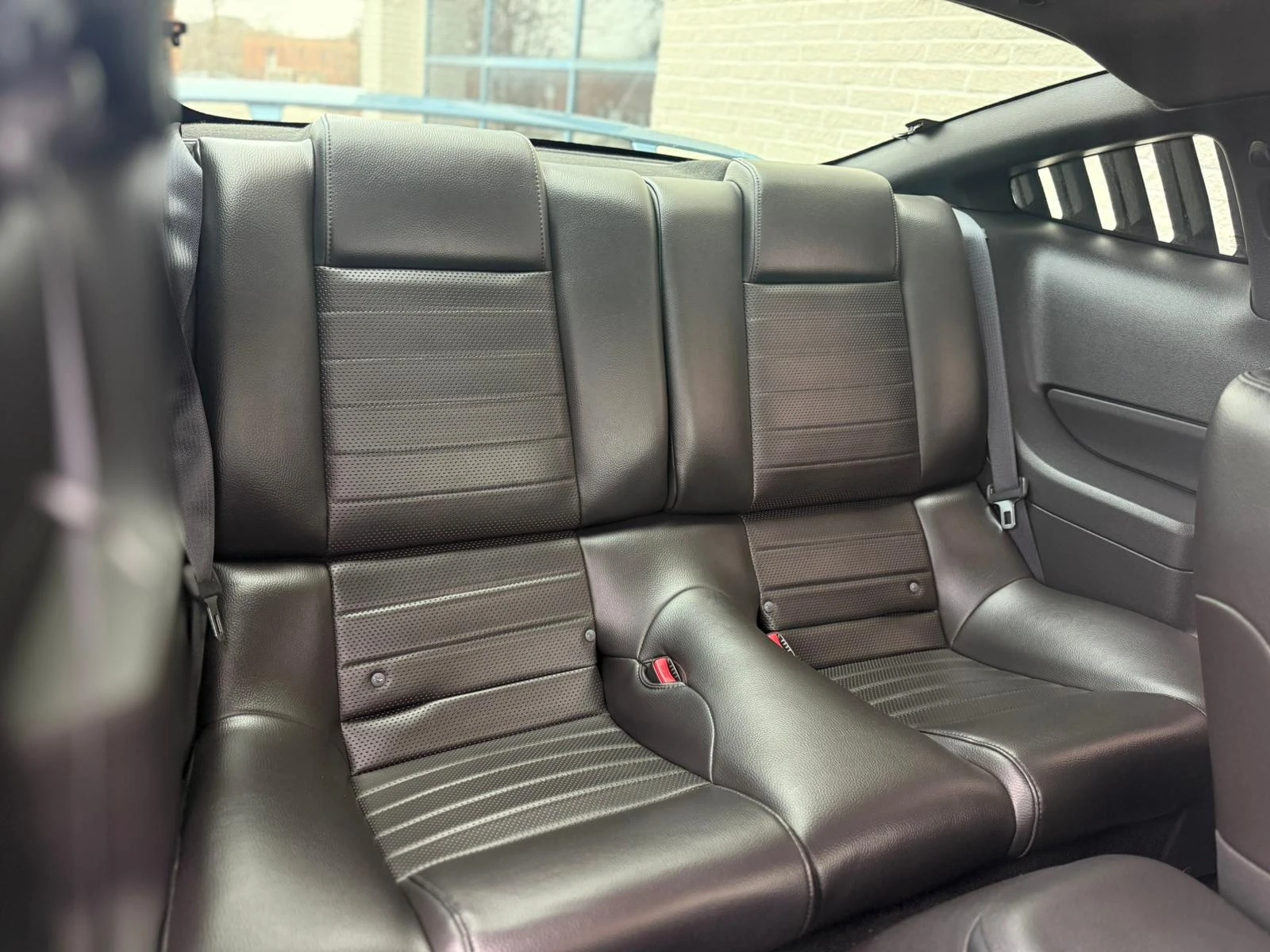 Ford Mustang GT * * РЪЧКА * * CARFAX * * АВТО КРЕДИТ * * , снимка 17 - Автомобили и джипове - 53923788