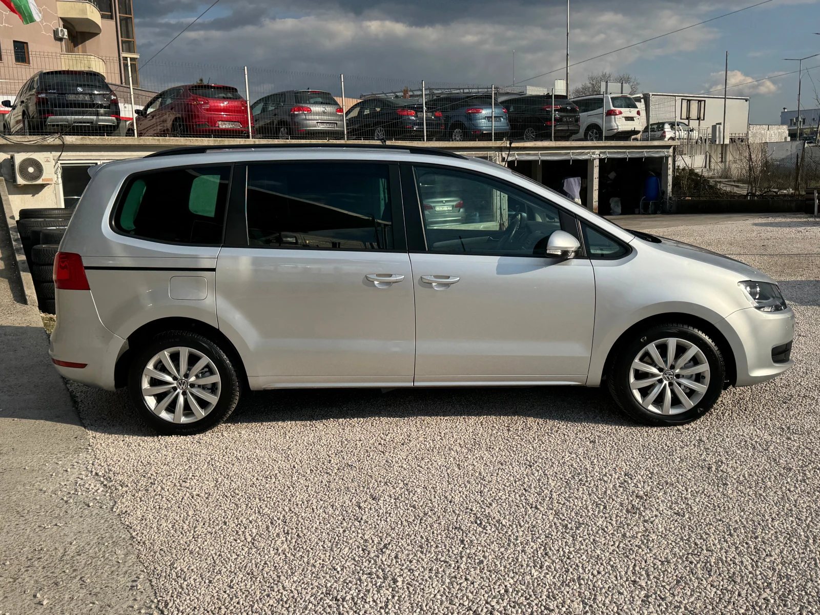 VW Sharan АВТОМАТИК, снимка 3 - Автомобили и джипове - 53976055