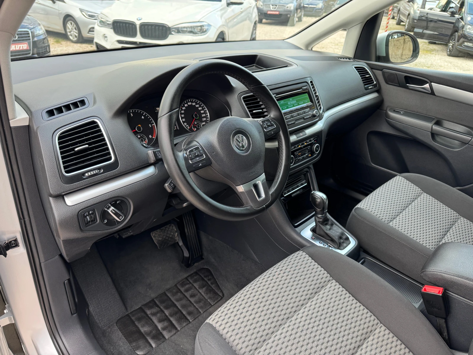 VW Sharan АВТОМАТИК, снимка 8 - Автомобили и джипове - 53976055