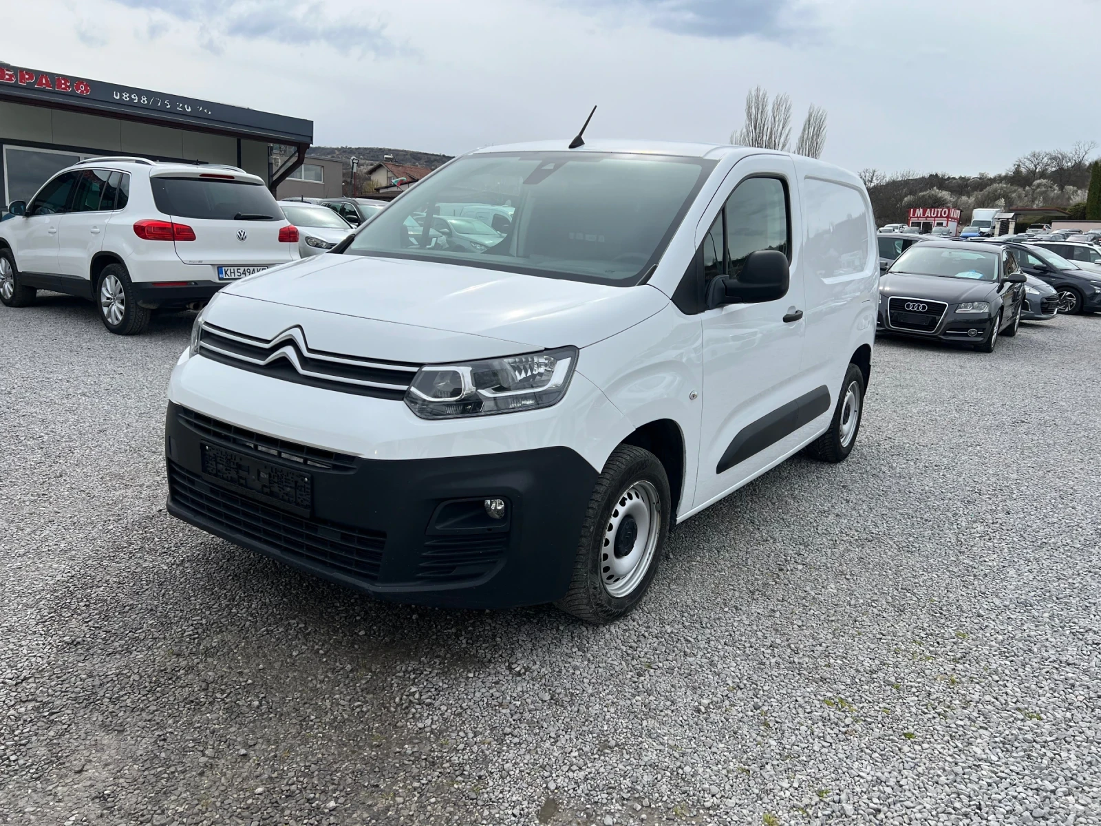 Citroen Berlingo 1.5d 100k.c, снимка 3 - Автомобили и джипове - 54056608