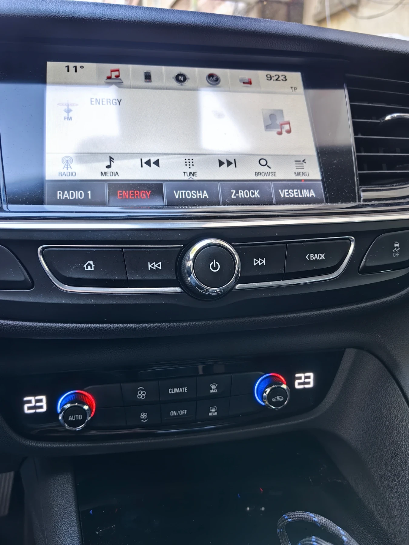 Opel Insignia Sports Tourer 2.0 170к.с. Keyless, снимка 5 - Автомобили и джипове - 54206276