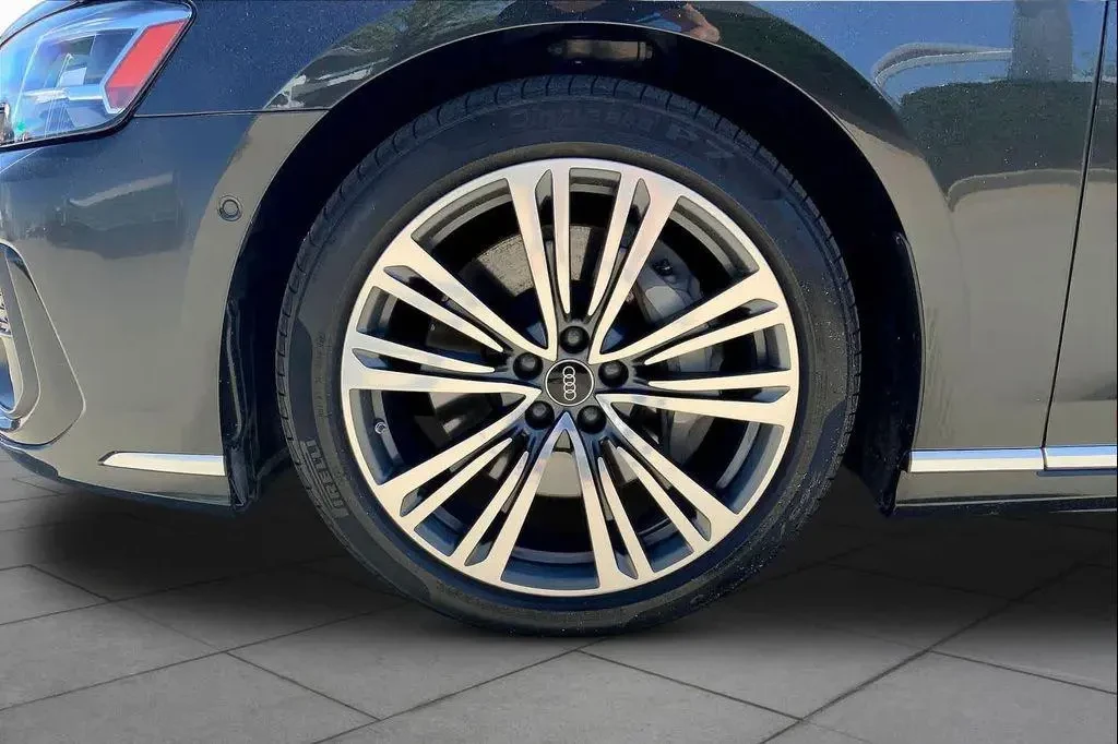 Audi A8 L 55 TFSI QUATTRO, снимка 17 - Автомобили и джипове - 54429610