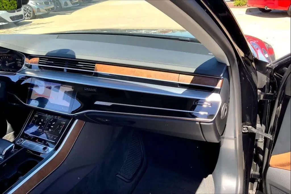 Audi A8 L 55 TFSI QUATTRO, снимка 13 - Автомобили и джипове - 54429610