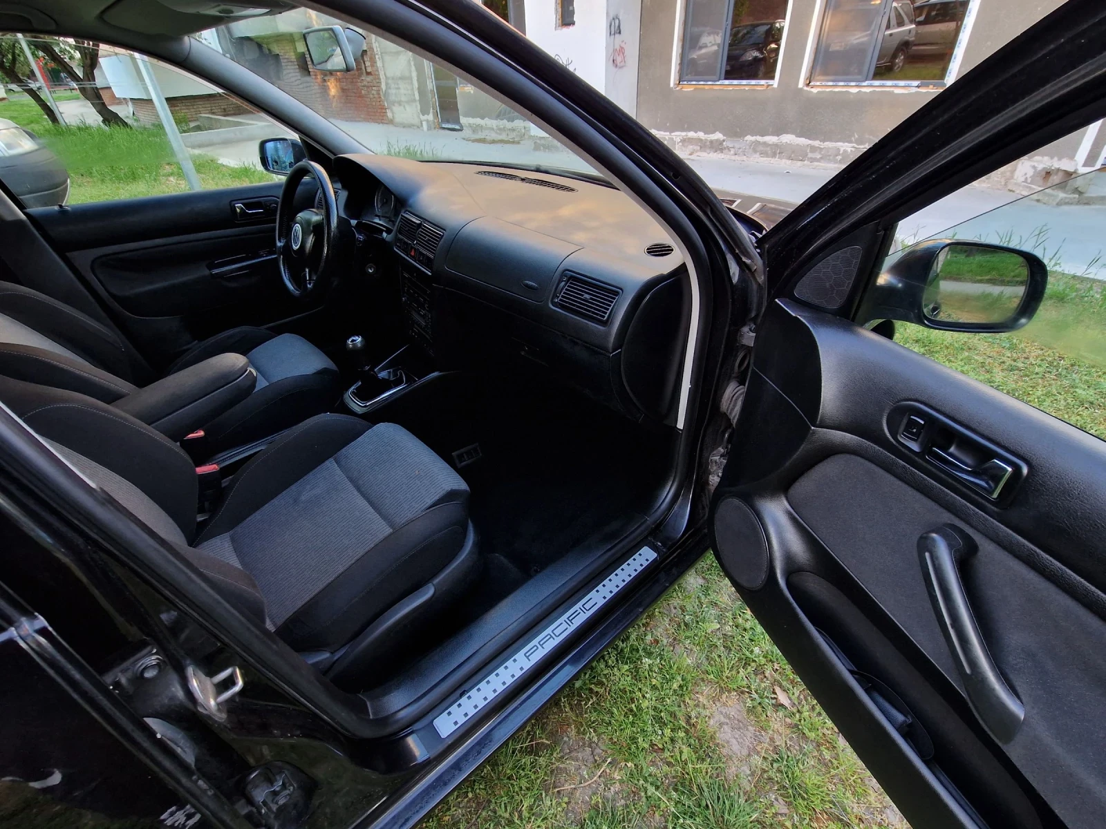 VW Golf 1.9TDI 90к.с., снимка 11 - Автомобили и джипове - 54454327