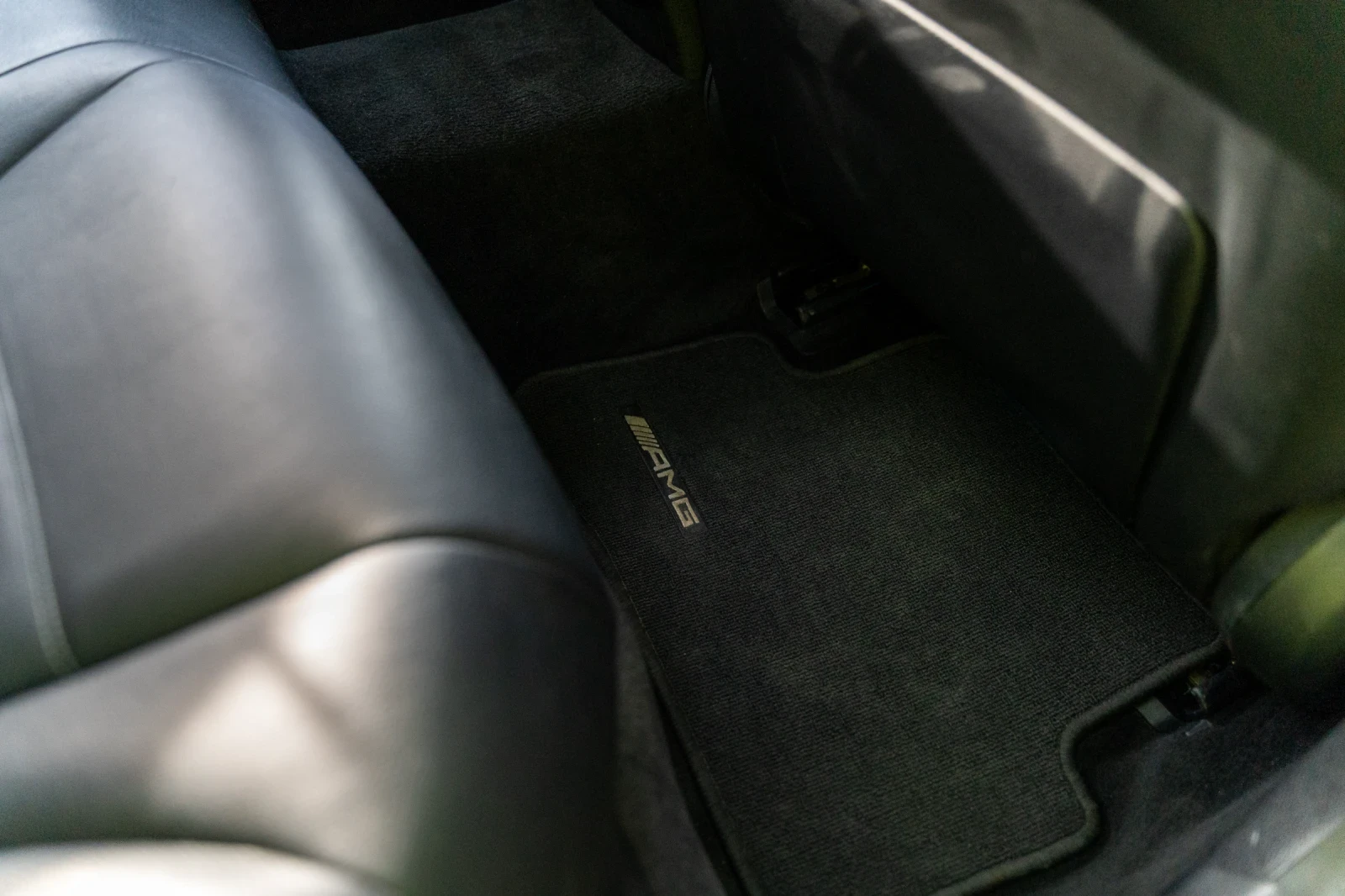 Mercedes-Benz C 450 AMG, снимка 14 - Автомобили и джипове - 54712200
