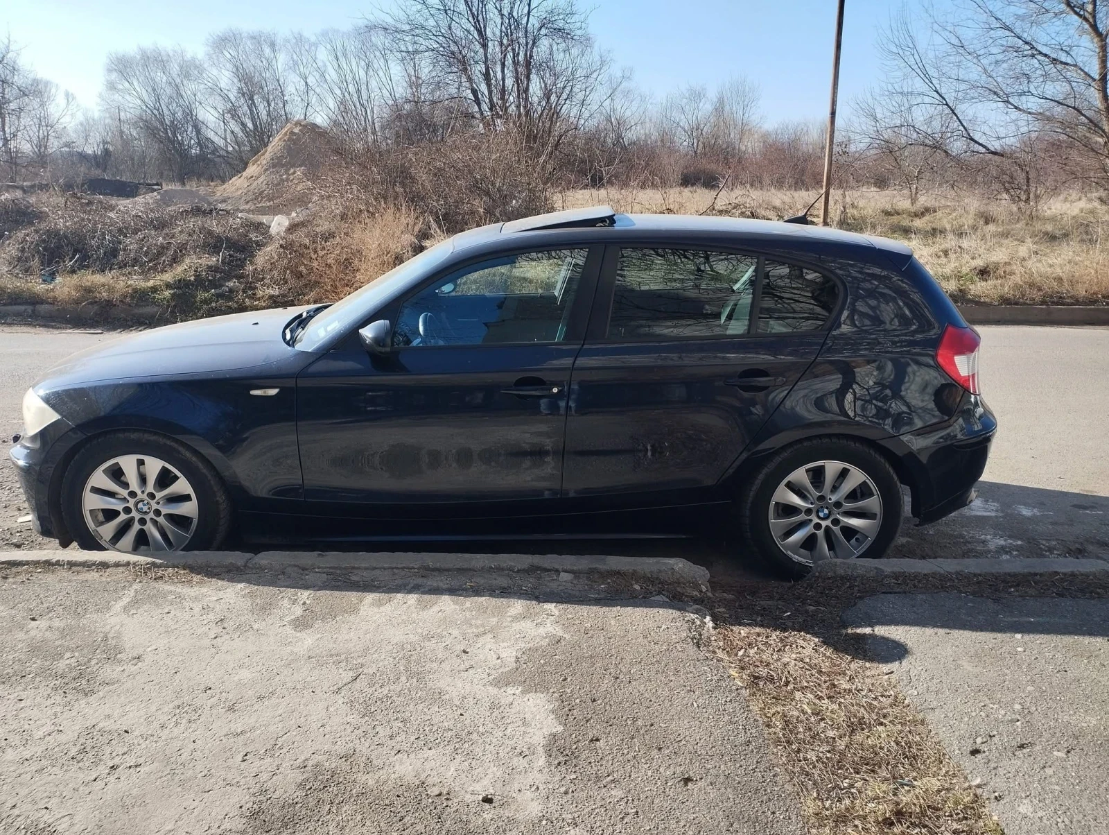 BMW 120 d/Recaro/ AHL / Подгрев/ PDC/ Автомат, снимка 7 - Автомобили и джипове - 54723781