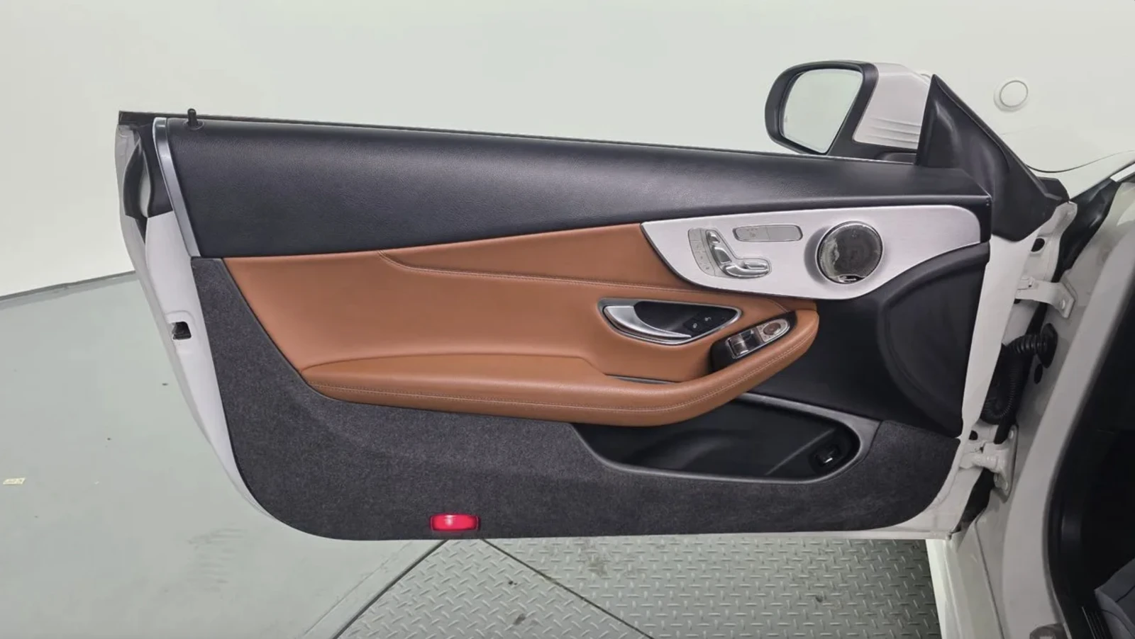 Mercedes-Benz C 220 d / AMG ПАКЕТ / BURMESTER / CARBON / ШИБИДАХ/ HUD , снимка 7 - Автомобили и джипове - 54868200