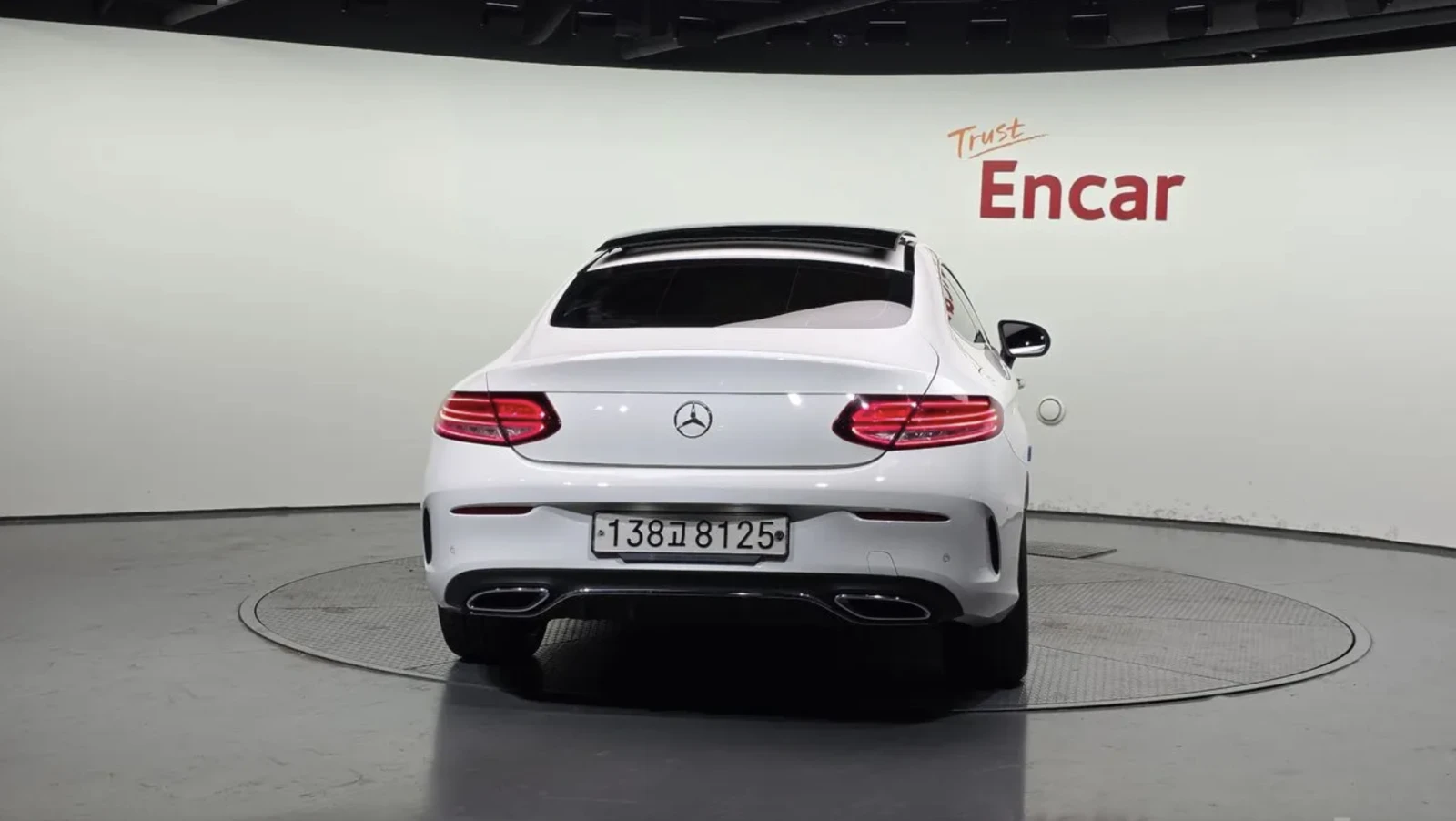 Mercedes-Benz C 220 d / AMG ПАКЕТ / BURMESTER / CARBON / ШИБИДАХ/ HUD , снимка 4 - Автомобили и джипове - 54868200