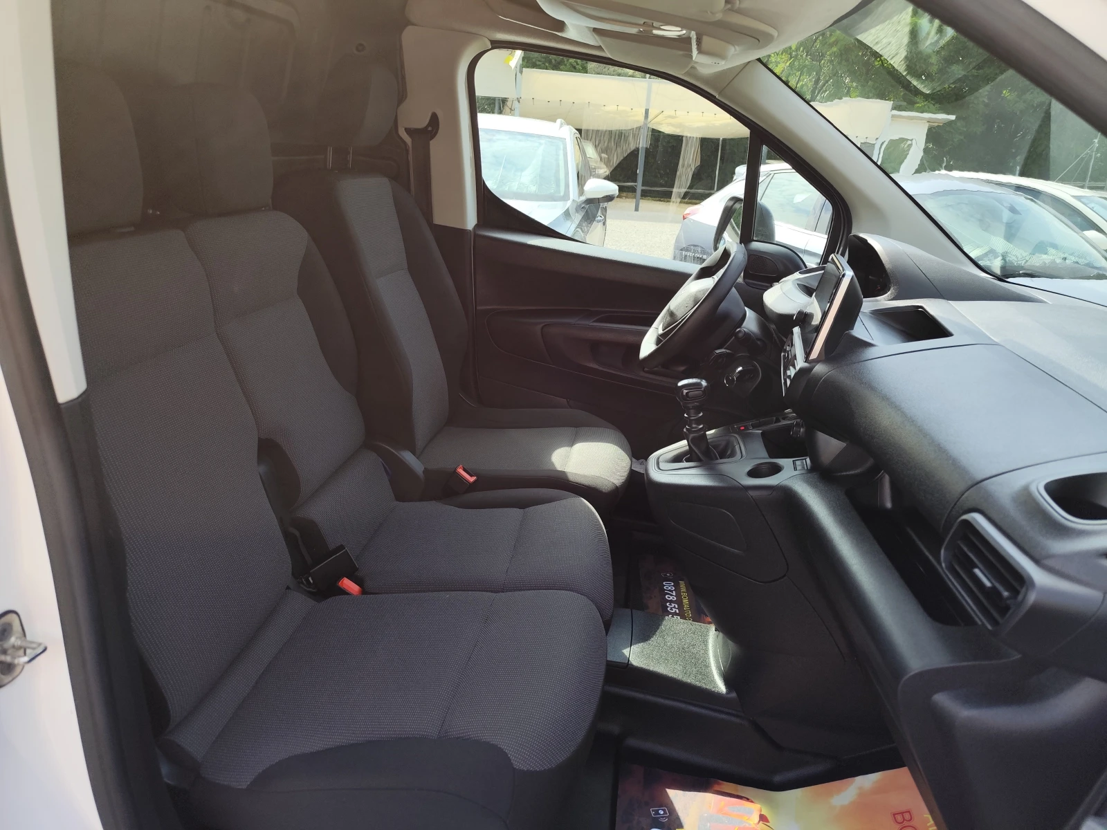 Peugeot Partner 1.5 HDi* EURO 6D* KLIMA* , снимка 12 - Автомобили и джипове - 55129913