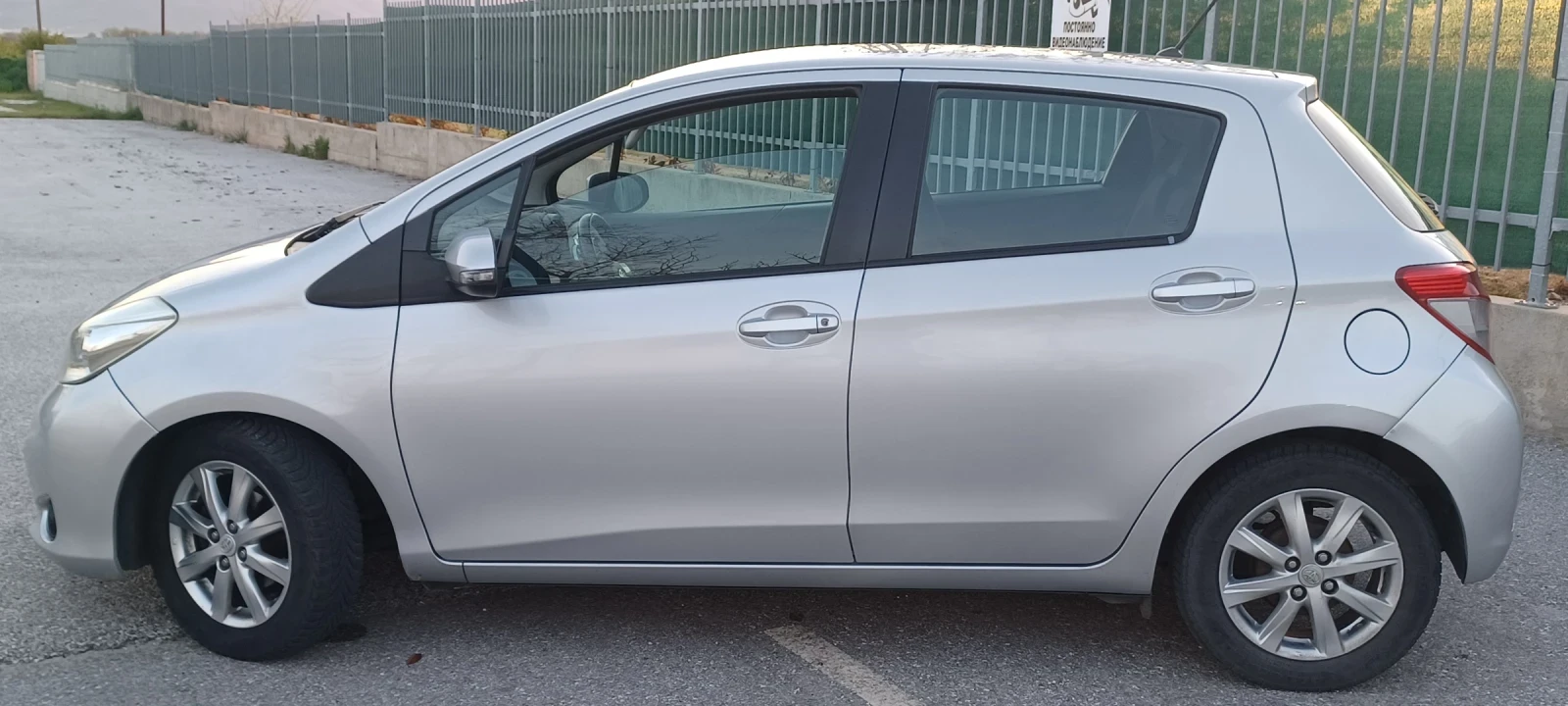 Toyota Yaris 1.4 D-4D, снимка 2 - Автомобили и джипове - 55495446