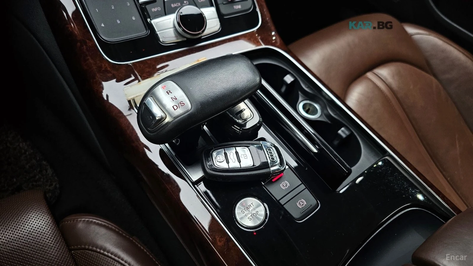 Audi A8 3.0 TFSI QUATTRO* КОЖА* ОБДУХВ* ПАНО* МОНИТОРИ, снимка 8 - Автомобили и джипове - 55253266