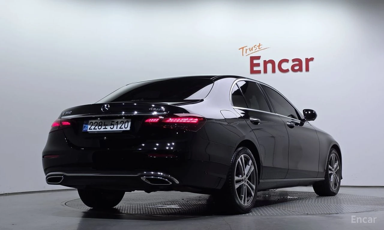 Mercedes-Benz E 350 4MATIC* BURMESTER* ОБДУХВАНЕ* ХЕДЪП* ДИСТРОНИК* , снимка 2 - Автомобили и джипове - 55311090