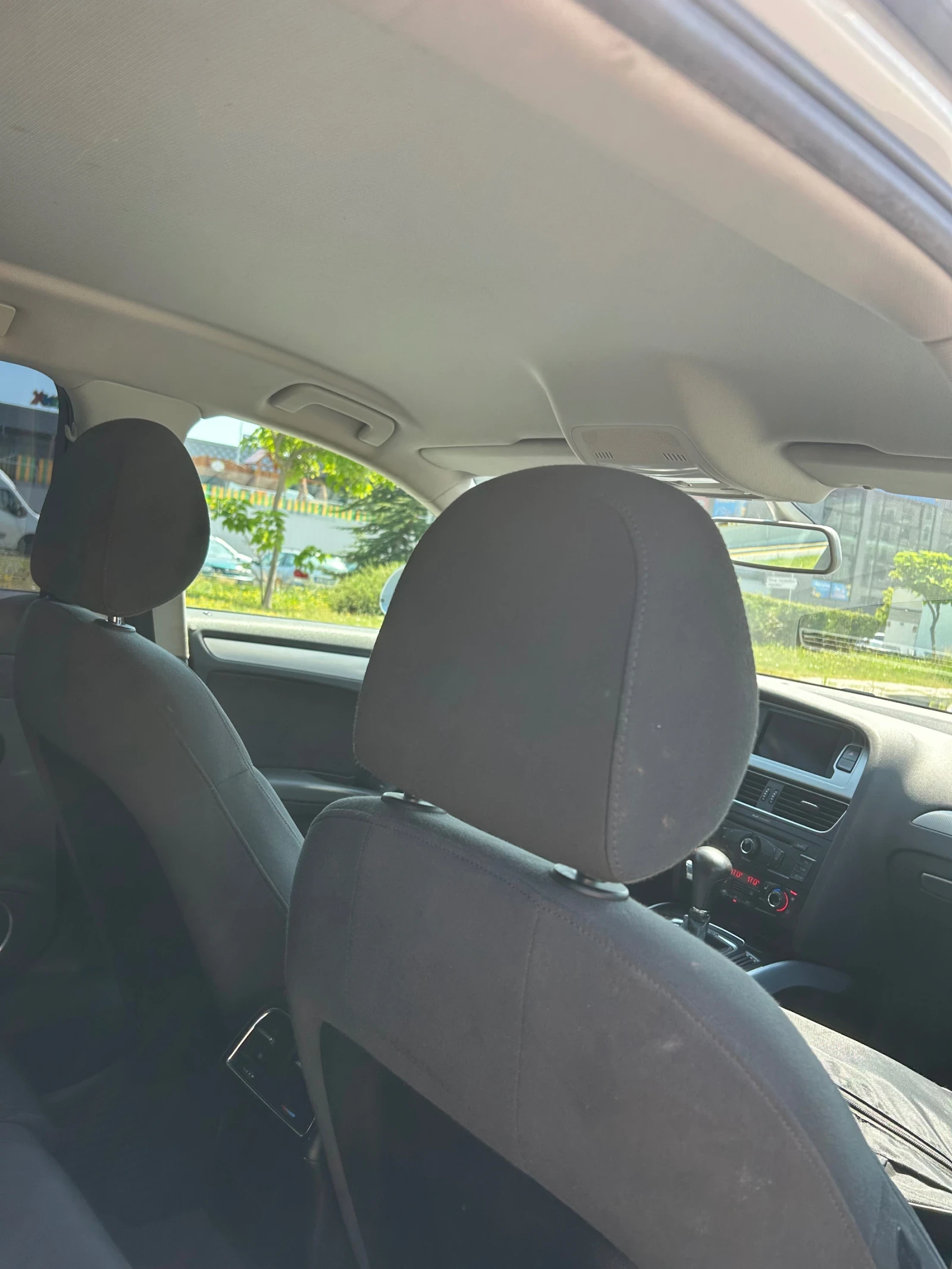Audi A4 2.0TDI, снимка 8 - Автомобили и джипове - 55627735