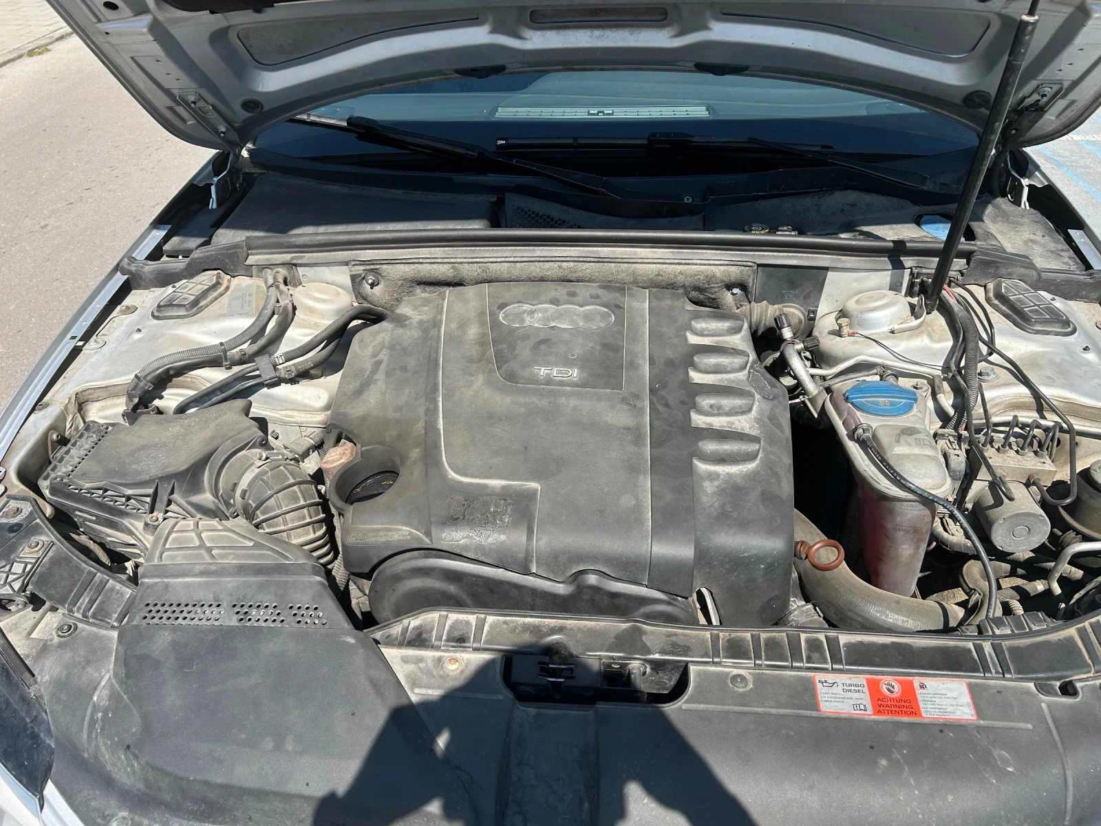 Audi A4 2.0TDI, снимка 11 - Автомобили и джипове - 55627735
