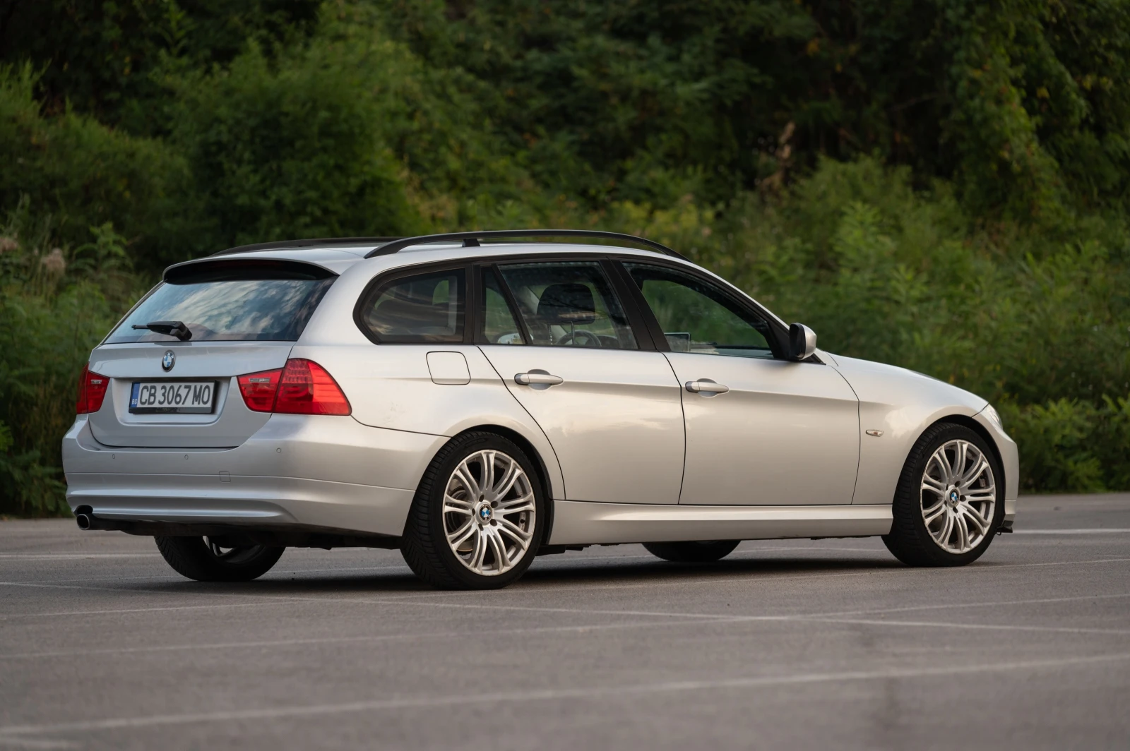 BMW 320 facelift, снимка 6 - Автомобили и джипове - 55774077