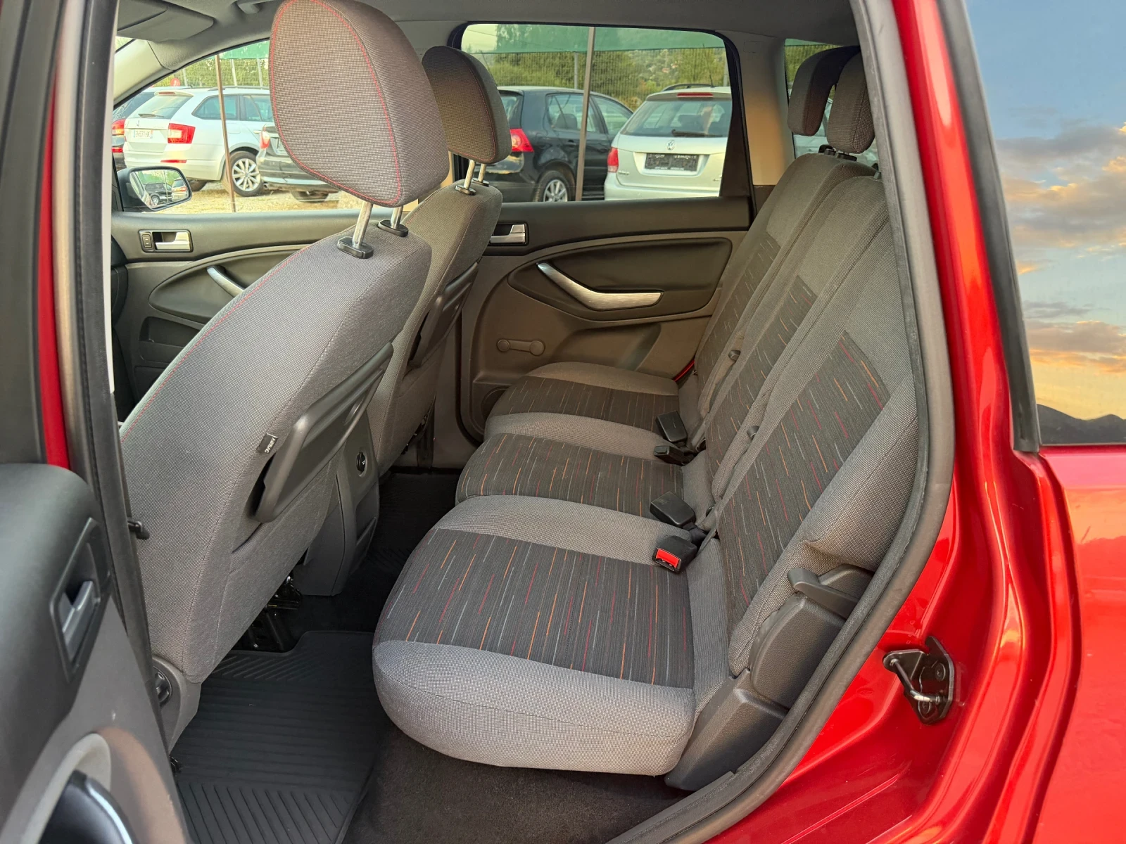 Ford C-max 1.6D-90PS, снимка 11 - Автомобили и джипове - 56170921