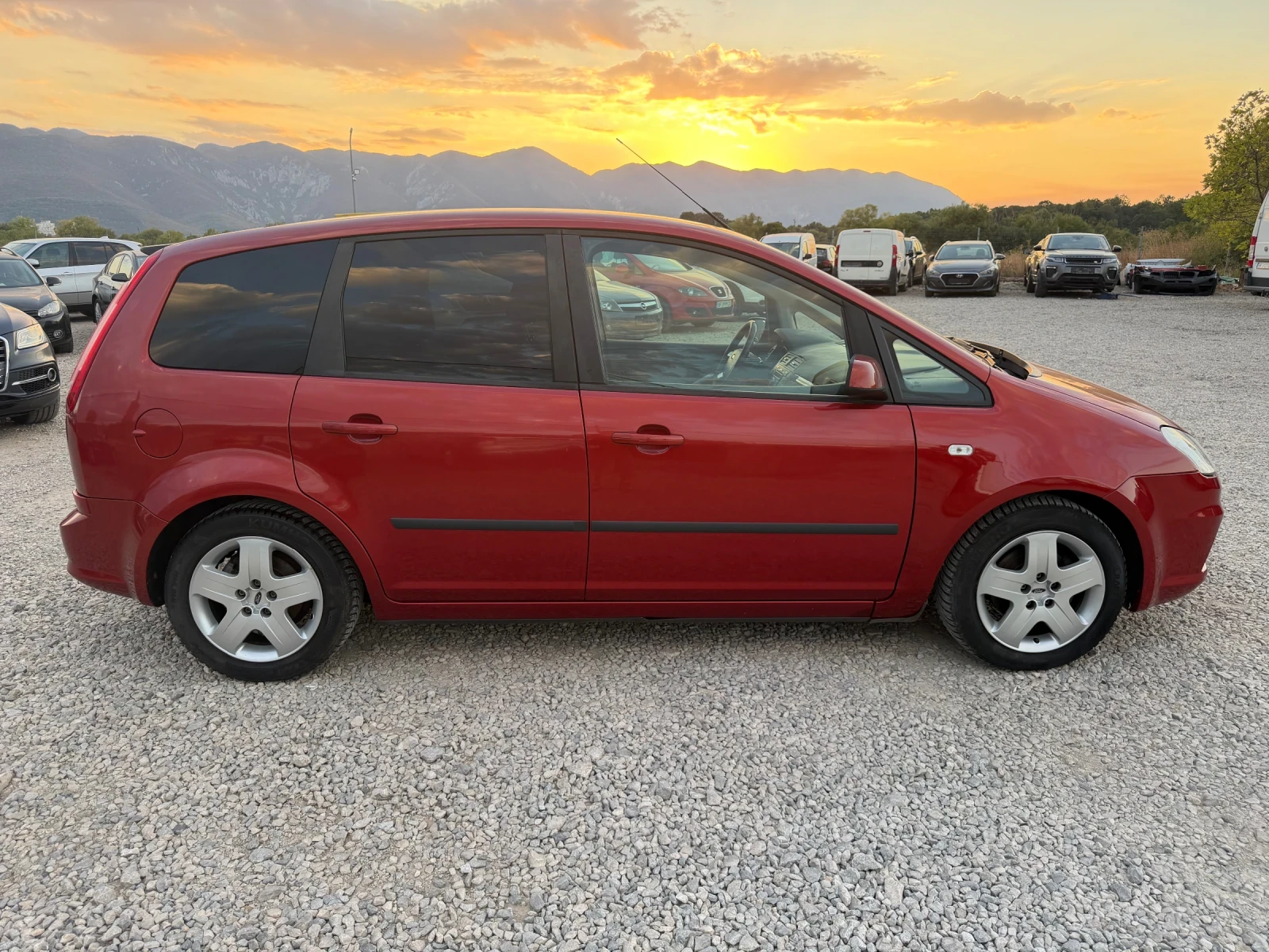 Ford C-max 1.6D-90PS, снимка 4 - Автомобили и джипове - 56170921
