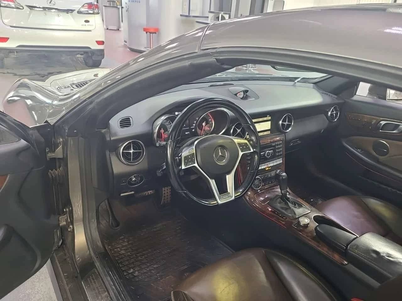 Mercedes-Benz SLK * 350 * CARFAX * , снимка 10 - Автомобили и джипове - 56225504