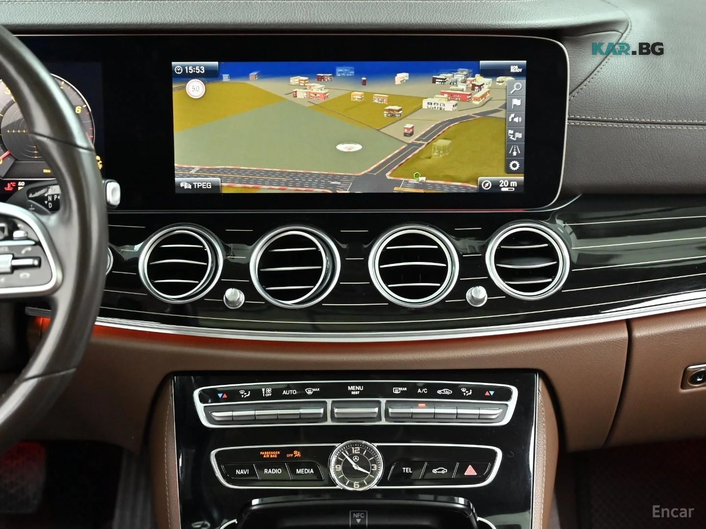 Mercedes-Benz E 450 4MATIC/360 VIEW/PANO/DRIVER ASSIST, снимка 14 - Автомобили и джипове - 56240444