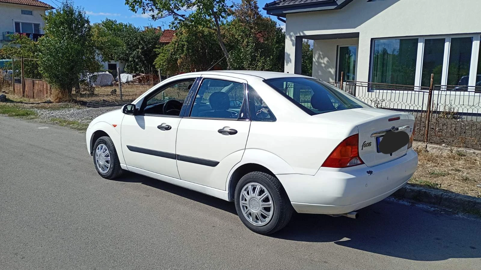 Ford Focus 1.6 газ клима гаражен , снимка 8 - Автомобили и джипове - 56247231