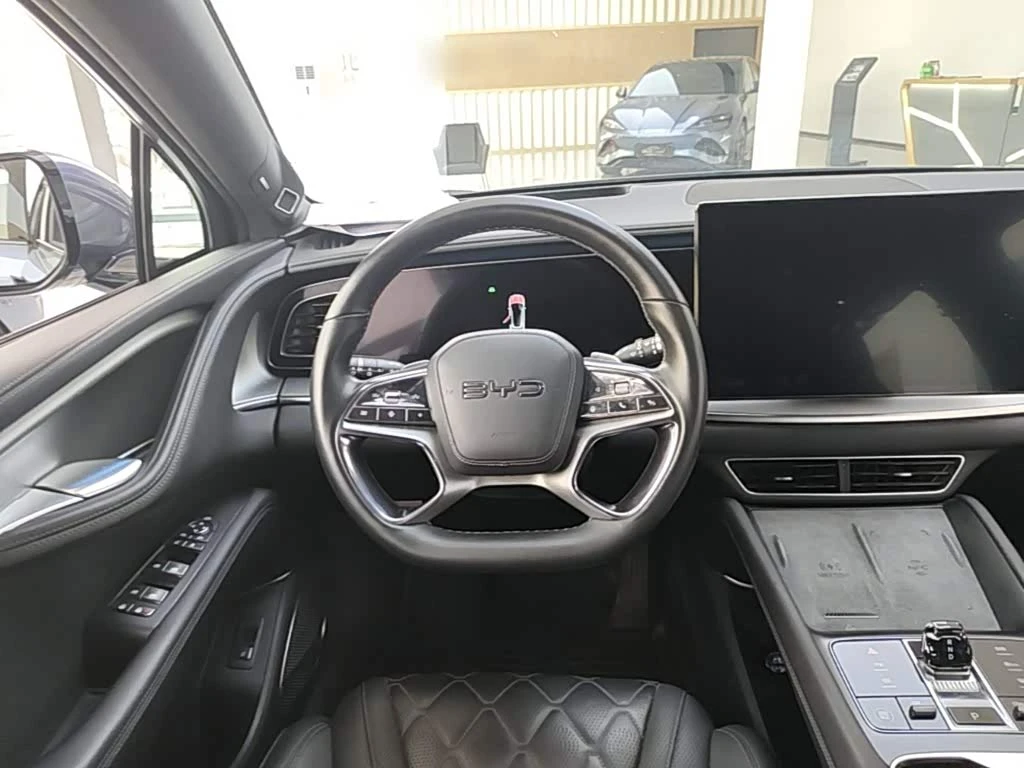 BYD Sealion 7 610 Smart Range Edition, снимка 11 - Автомобили и джипове - 56474327