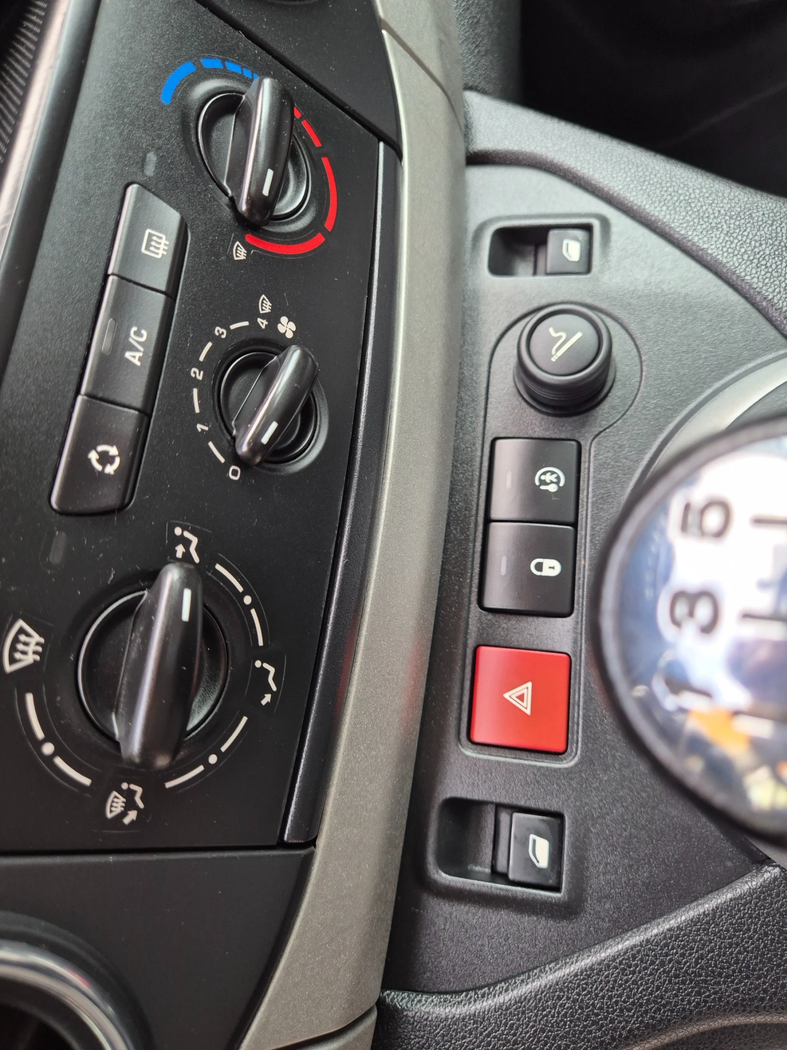 Peugeot Partner 1.6HDI KLIMA ITALY, снимка 16 - Автомобили и джипове - 56749921