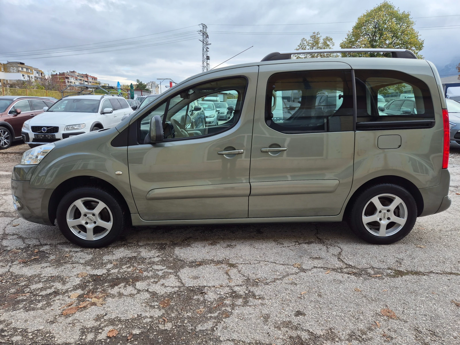 Peugeot Partner 1.6HDI KLIMA ITALY, снимка 8 - Автомобили и джипове - 56749921