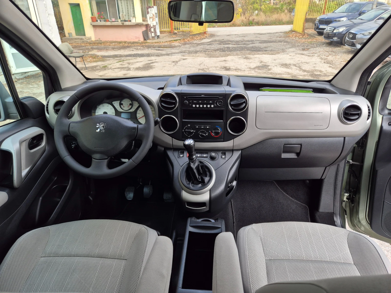 Peugeot Partner 1.6HDI KLIMA ITALY, снимка 14 - Автомобили и джипове - 56749921