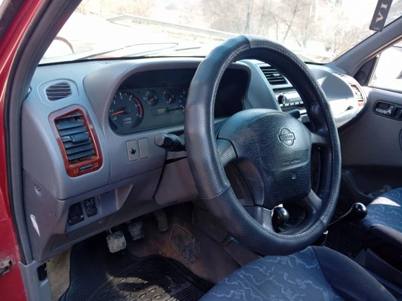 Nissan Terrano, снимка 4 - Автомобили и джипове - 49269098