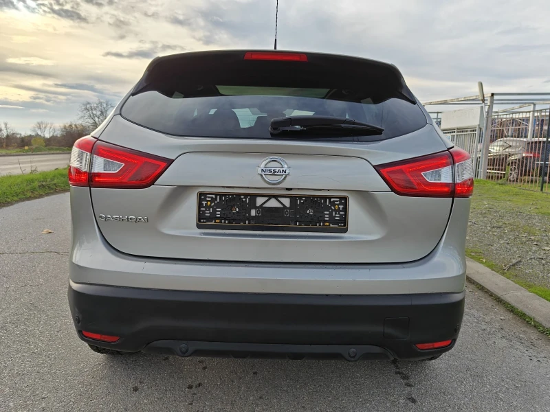 Nissan Qashqai 1.6d Automatik-131кс, снимка 7 - Автомобили и джипове - 52553535