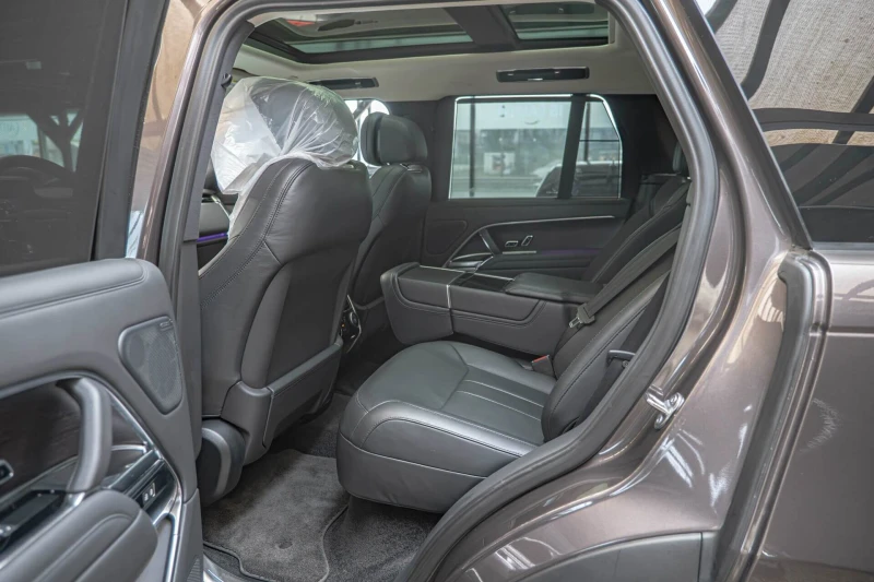 Land Rover Range rover P530/SV/SWB/Камера/Обдухване/Meridian 3D/HuD/Масаж, снимка 9 - Автомобили и джипове - 53395069