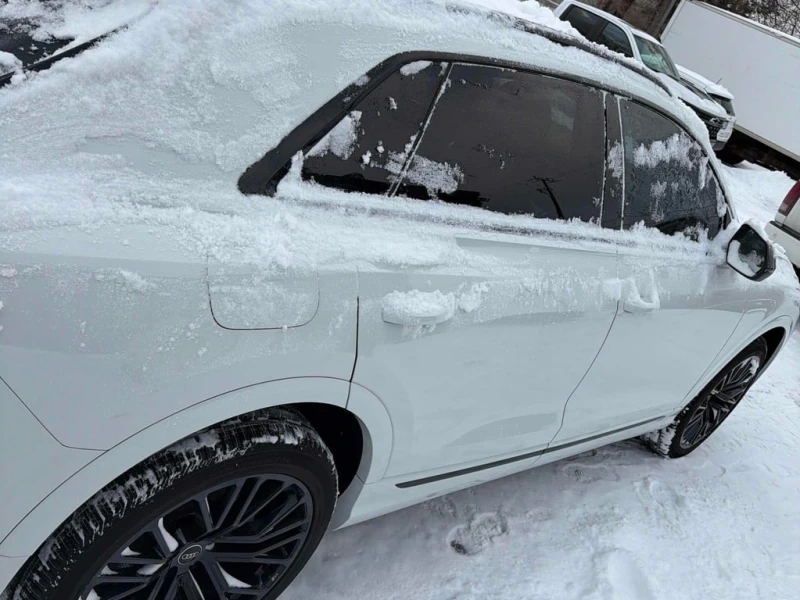 Audi Q8 * Technik * CARFAX * S-LINE * 360 * B&O, снимка 4 - Автомобили и джипове - 53397389