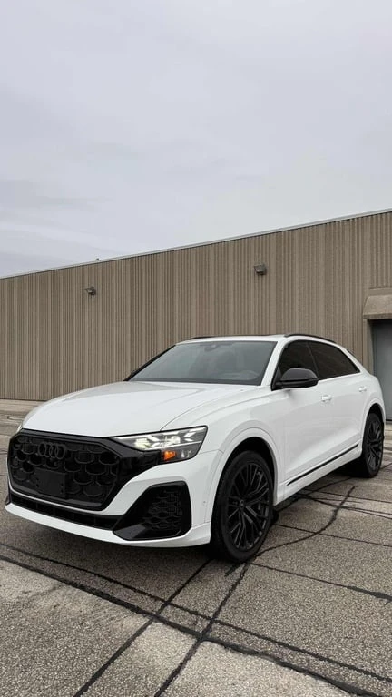 Audi Q8 * Technik * CARFAX * S-LINE * 360 * B&O, снимка 16 - Автомобили и джипове - 53397389