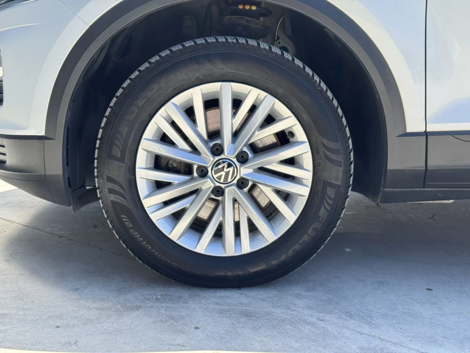 VW T-Roc 2.0TDI 150hp 4Motion EU6 - изображение 8