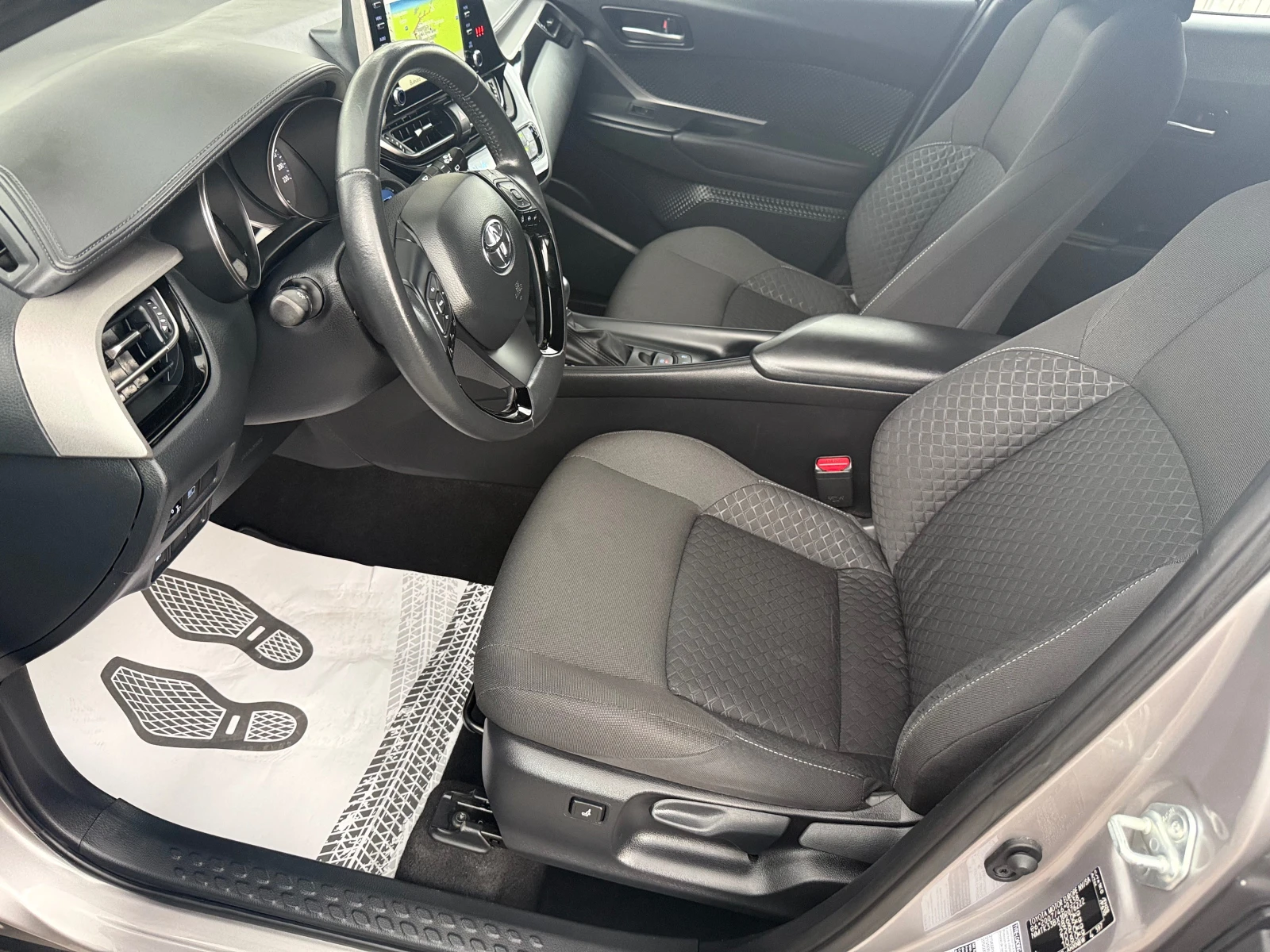 Toyota C-HR 1.8 HYBRID - изображение 8