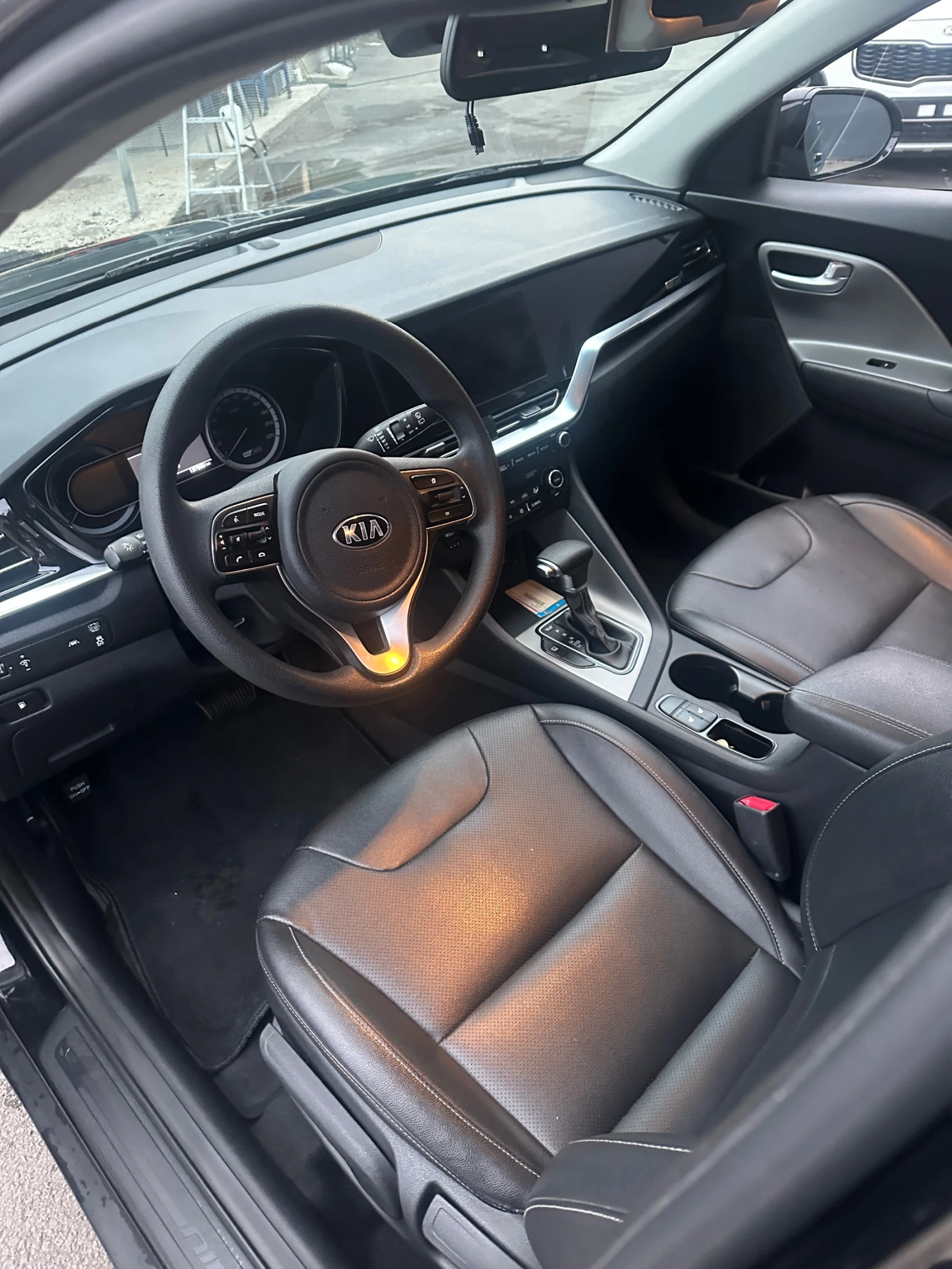 Kia Niro 1.6EcoHybrid - изображение 5