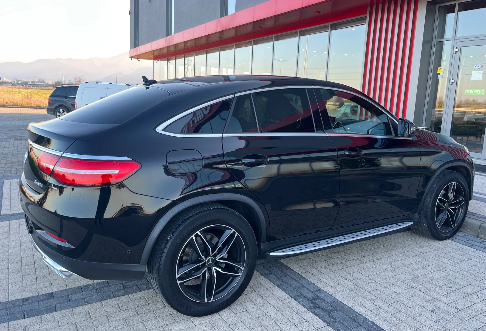 Mercedes-Benz GLE Coupe Четец на табели/Камера - изображение 6