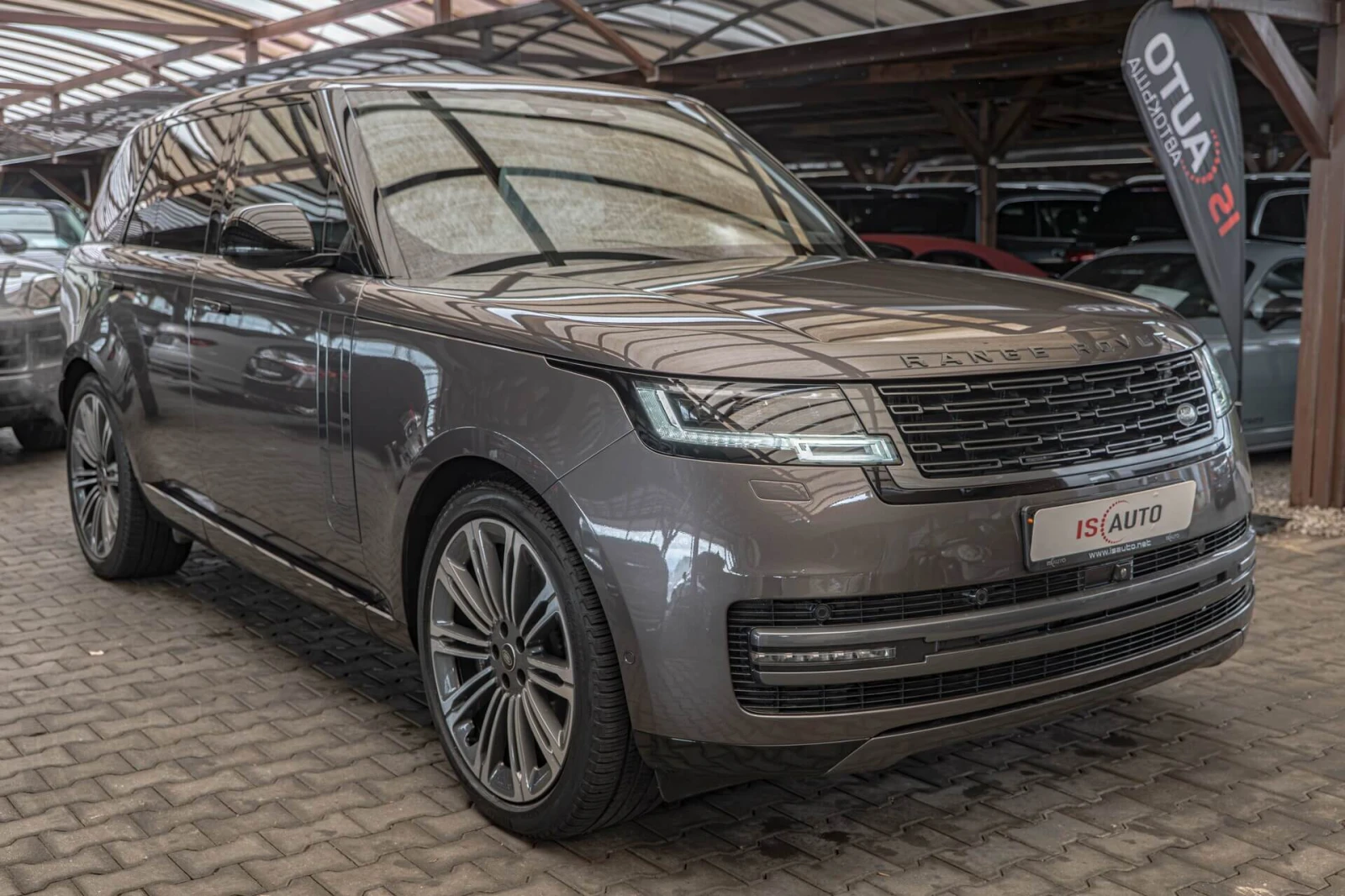 Land Rover Range rover P530/SV/SWB/Камера/Обдухване/Meridian 3D/HuD/Масаж - изображение 2