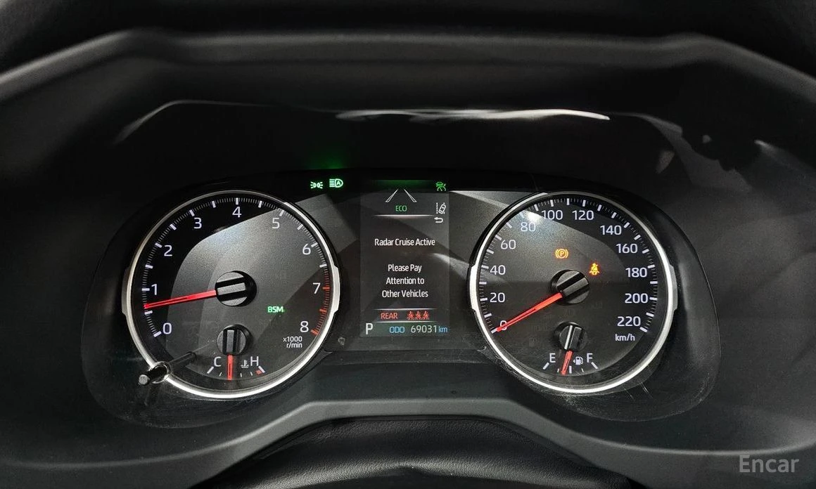 Toyota Rav4, снимка 8 - Автомобили и джипове - 54148841