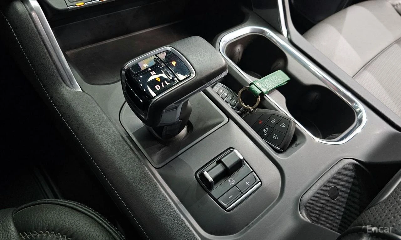 Gmc Sierra DENALI-X* ПОДГРЕВ* ОБДУХВАНЕ* LANE* ASSIST* , снимка 14 - Автомобили и джипове - 54432305