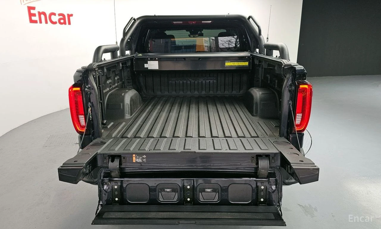 Gmc Sierra DENALI-X* ПОДГРЕВ* ОБДУХВАНЕ* LANE* ASSIST* , снимка 8 - Автомобили и джипове - 54432305