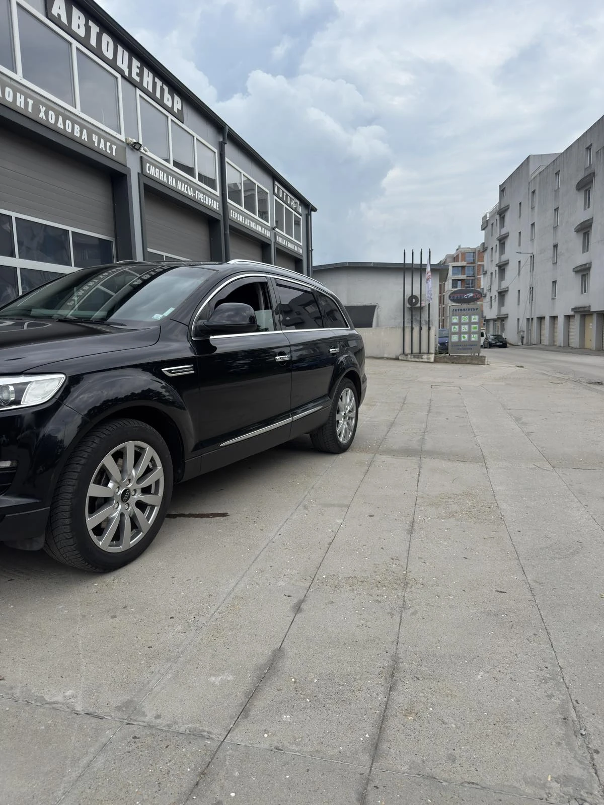 Audi Q7, снимка 2 - Автомобили и джипове - 54800645