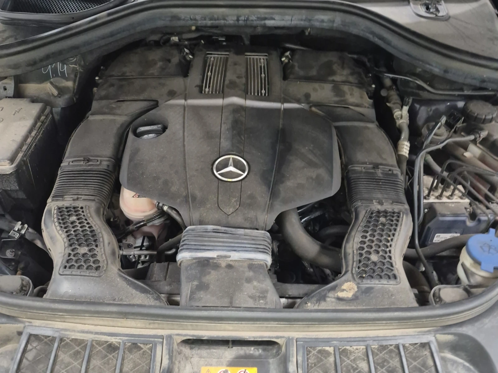 Mercedes-Benz GLE 400 2 КЛЮЧА * СЕРВИЗНА ИСТ * ПАНОРАМА * CARFAX, снимка 7 - Автомобили и джипове - 54878689
