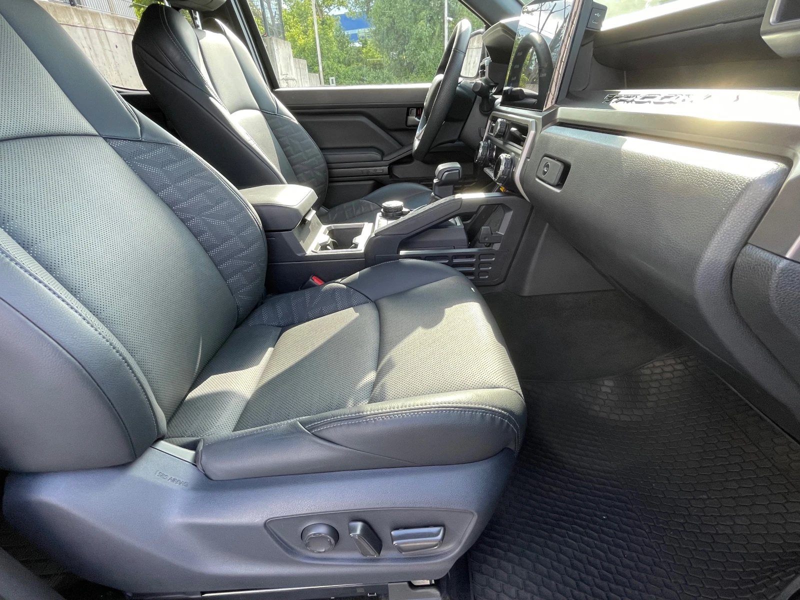 Toyota Tacoma LONG/TRD/Sport/NAVI/PANO/Multy/Kam/Full..16 хил.км, снимка 8 - Автомобили и джипове - 54906089