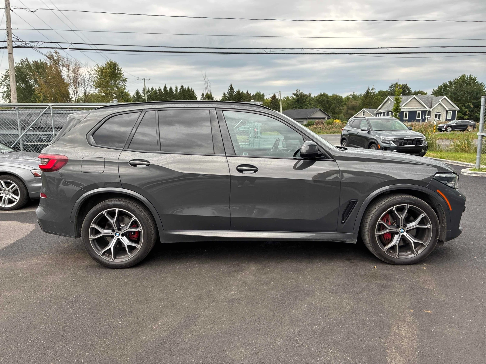 BMW X5 xDrive40i M SPORT | CARFAX | АВТОФИНАНСИРАНЕ, снимка 4 - Автомобили и джипове - 56012794