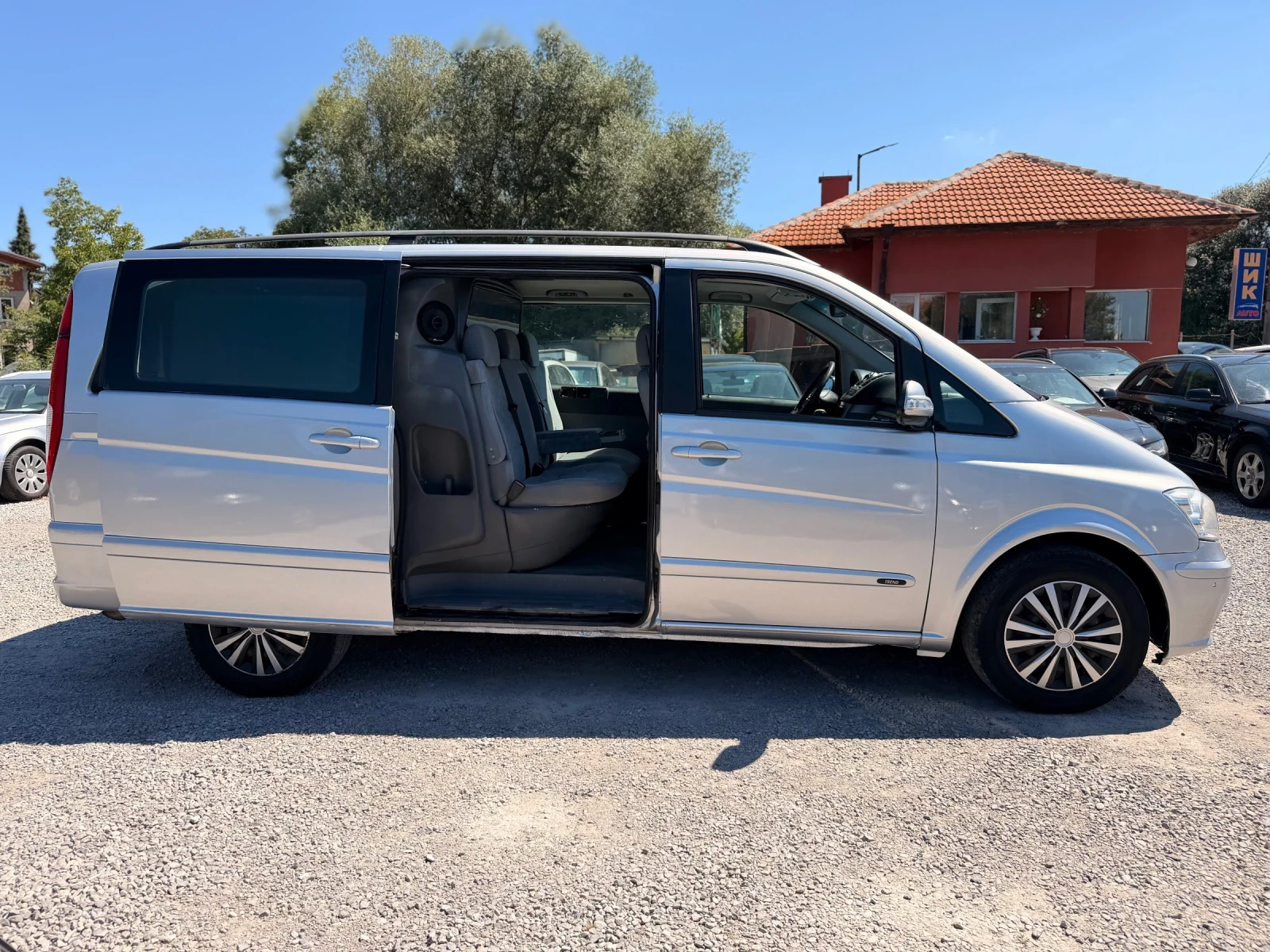 Mercedes-Benz Viano 2.2CDI/ АВТОМАТИК/ 4+ 1, снимка 6 - Бусове и автобуси - 55673494