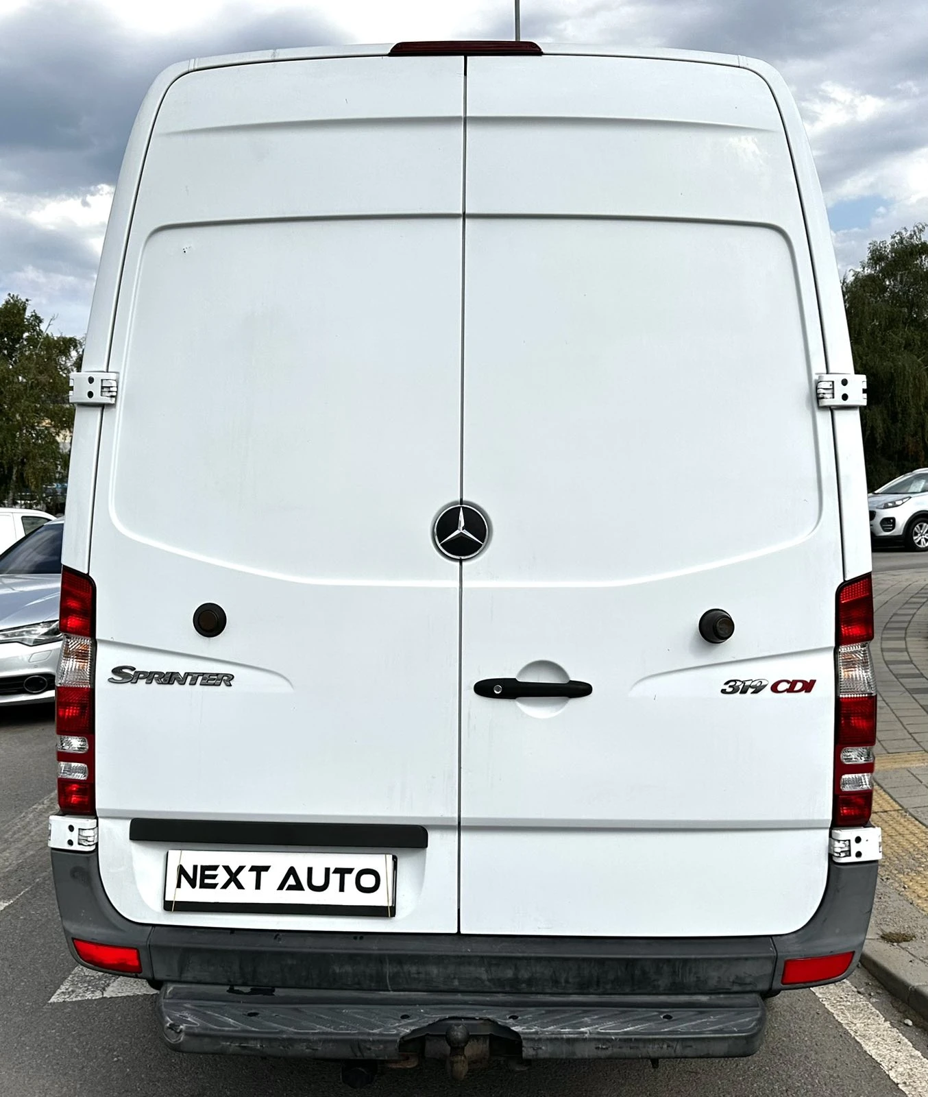 Mercedes-Benz Sprinter 319 3.0CDI 190HP 8+ 1 ТЕГЛИЧ EURO5, снимка 6 - Бусове и автобуси - 55929651