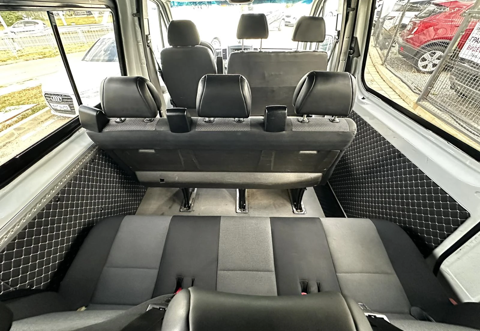 Mercedes-Benz Sprinter 319 3.0CDI 190HP 8+ 1 ТЕГЛИЧ EURO5, снимка 9 - Бусове и автобуси - 55929651